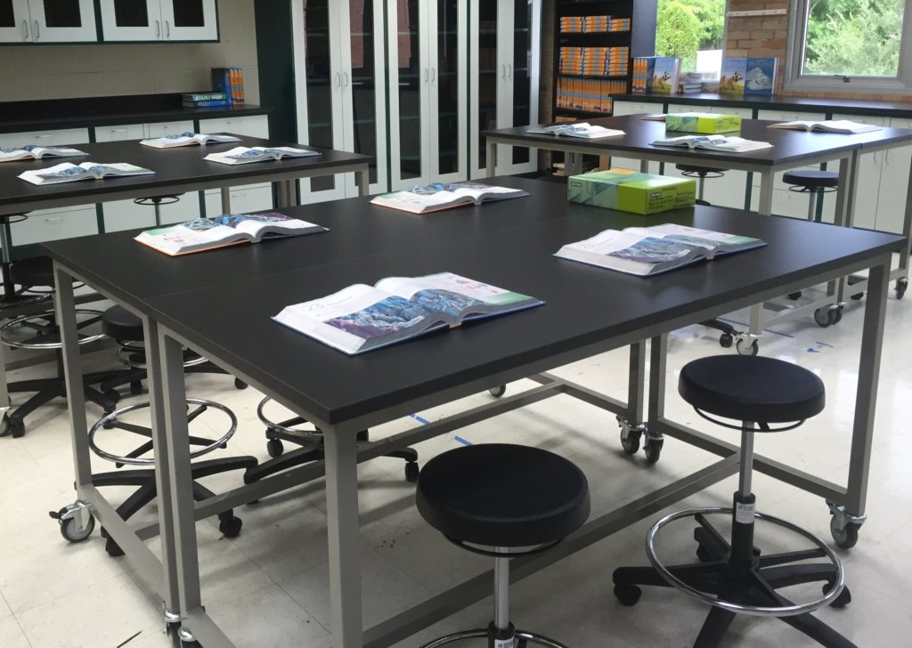 Lab Tables and Workbenches - OnePointe Solutions