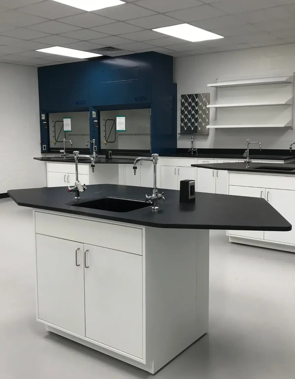 Science Classroom Workstations | OnePointe Solutions